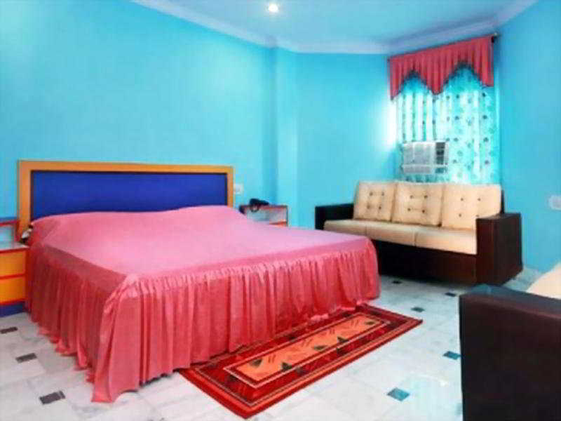 Oyo 9629 Near Taj Mahal อัครา ภายนอก รูปภาพ